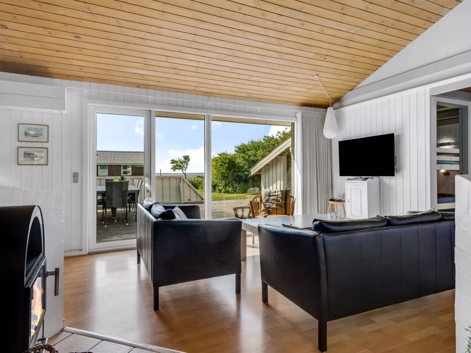 "Sulevi" - 200m to the fjord-Dedans