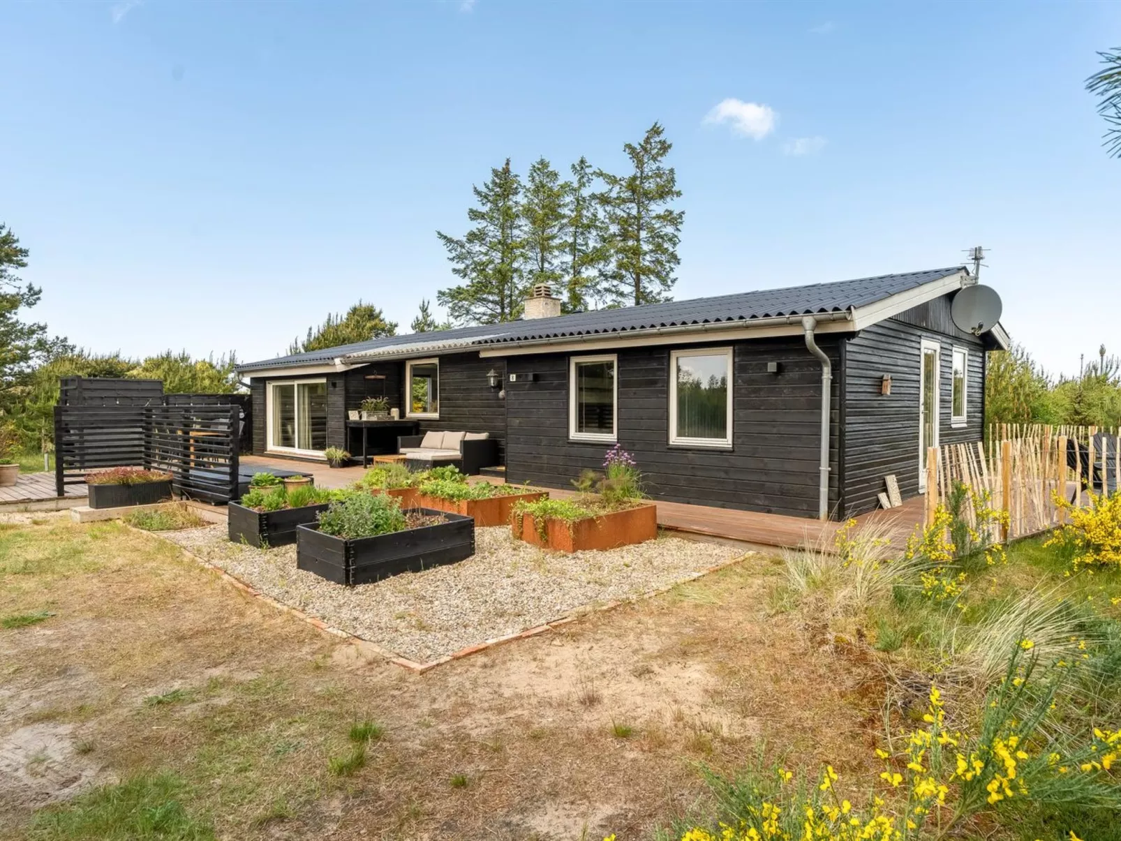 "Noralee" - 3.5km from the sea-Outside