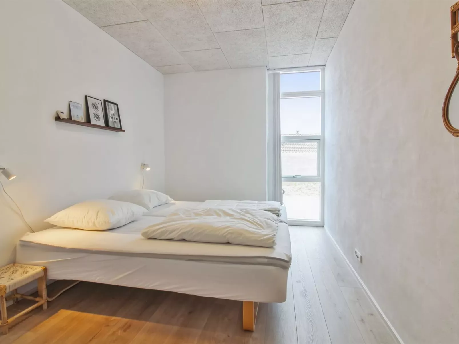 "Laulu" - 2km from the sea-Inside