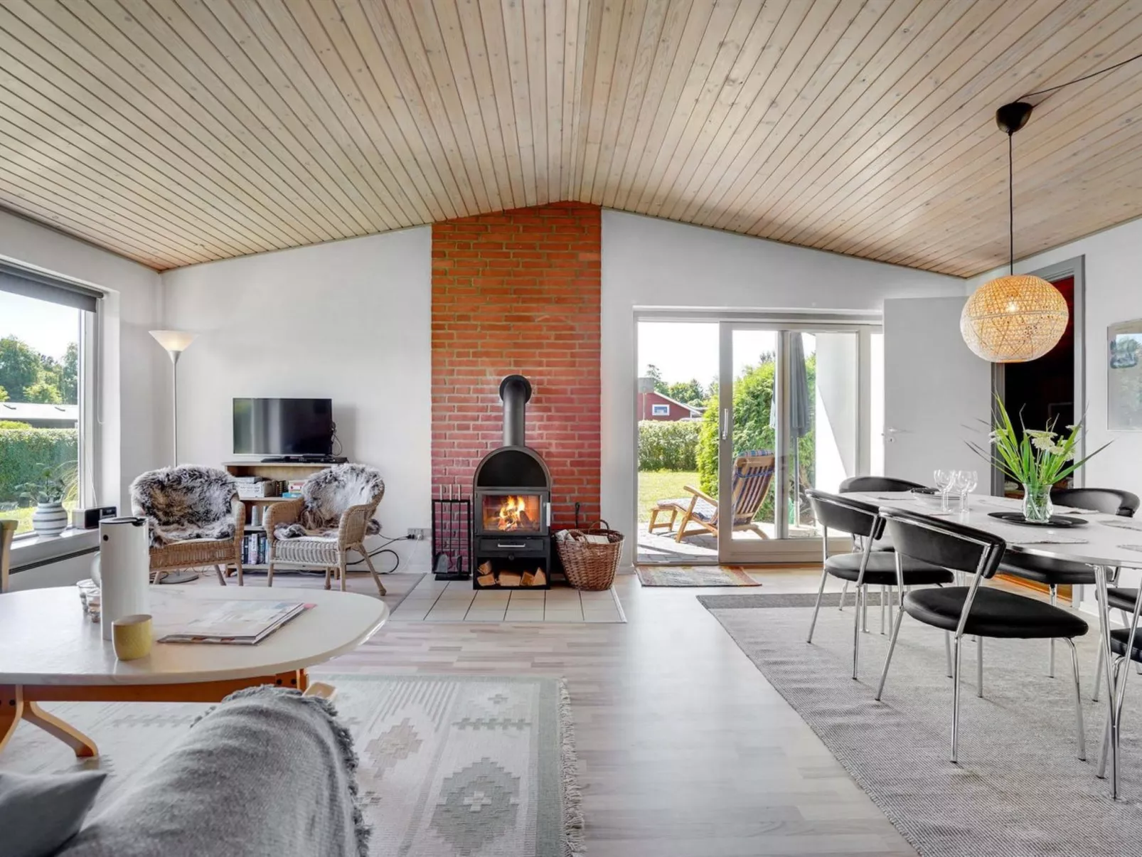 "Ilppo" - 200m from the sea-Inside