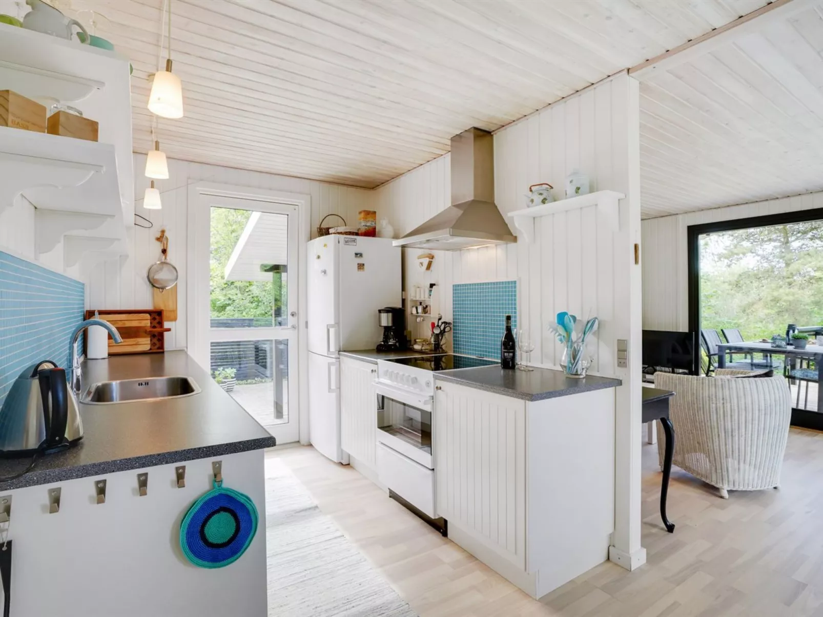 "Angantir" - 700m to the fjord-Dedans