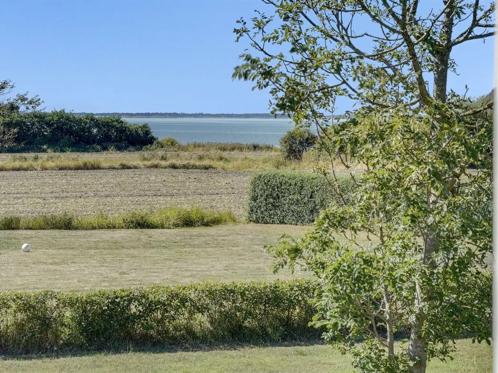 "Myra" - 18km from the sea-Outside