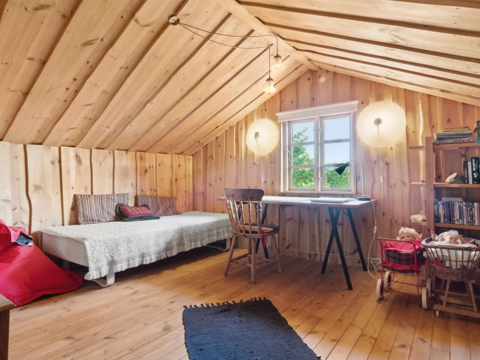 "Elsia" - 1.5km to the fjord-Inside