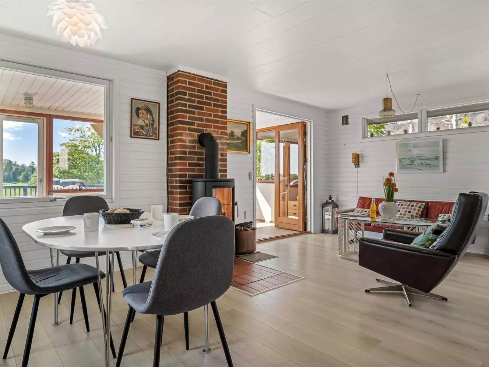 "Imgert" - 300m to the fjord-Inside