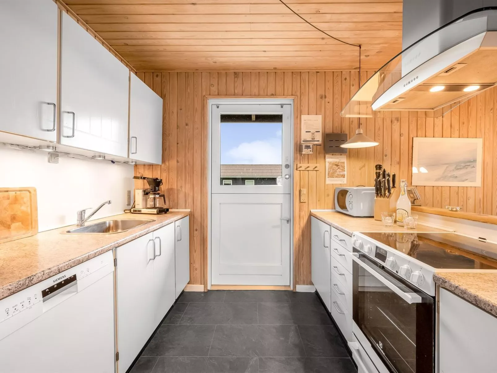 "Odmar" - 300m from the sea-Inside