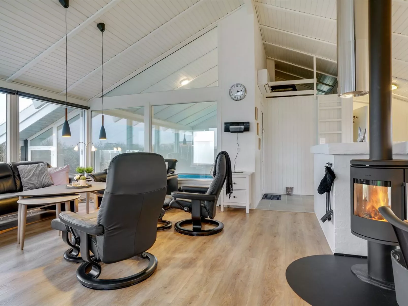 "Hilkka" - 500m from the sea-Drinnen