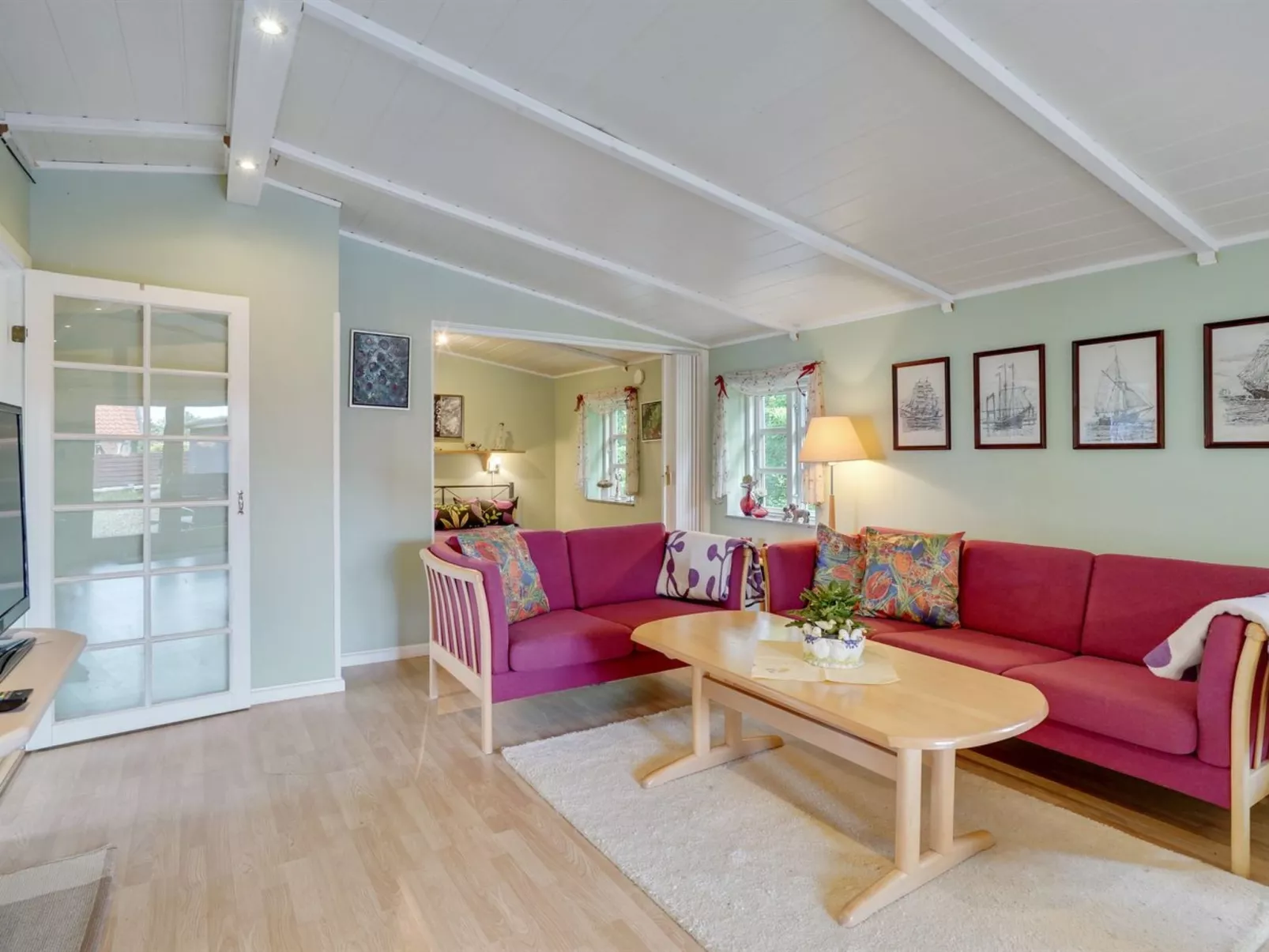 "Landeline" - 200m to the fjord-Dedans