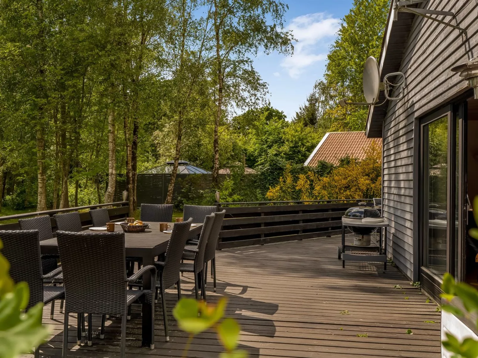 "Anine" - 200m to the fjord-Outside