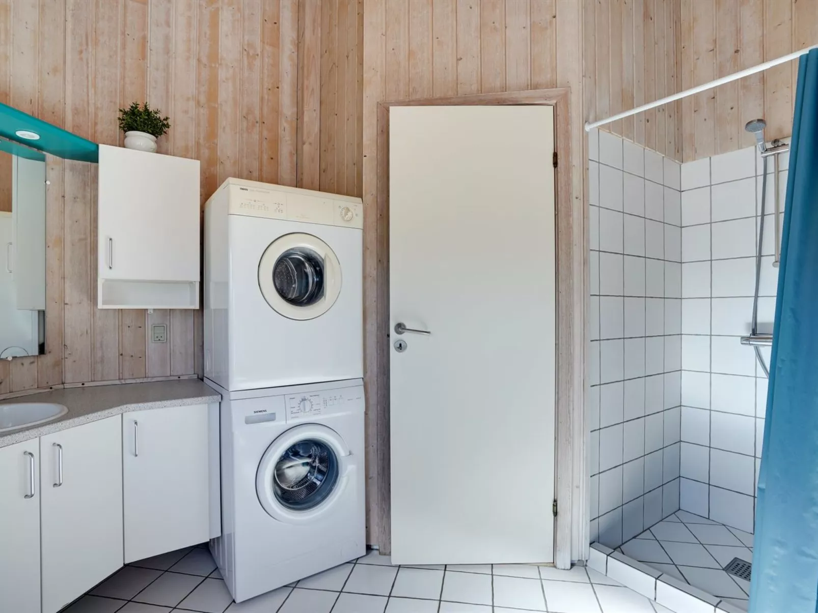 "Wighman" -  from the sea-Dedans