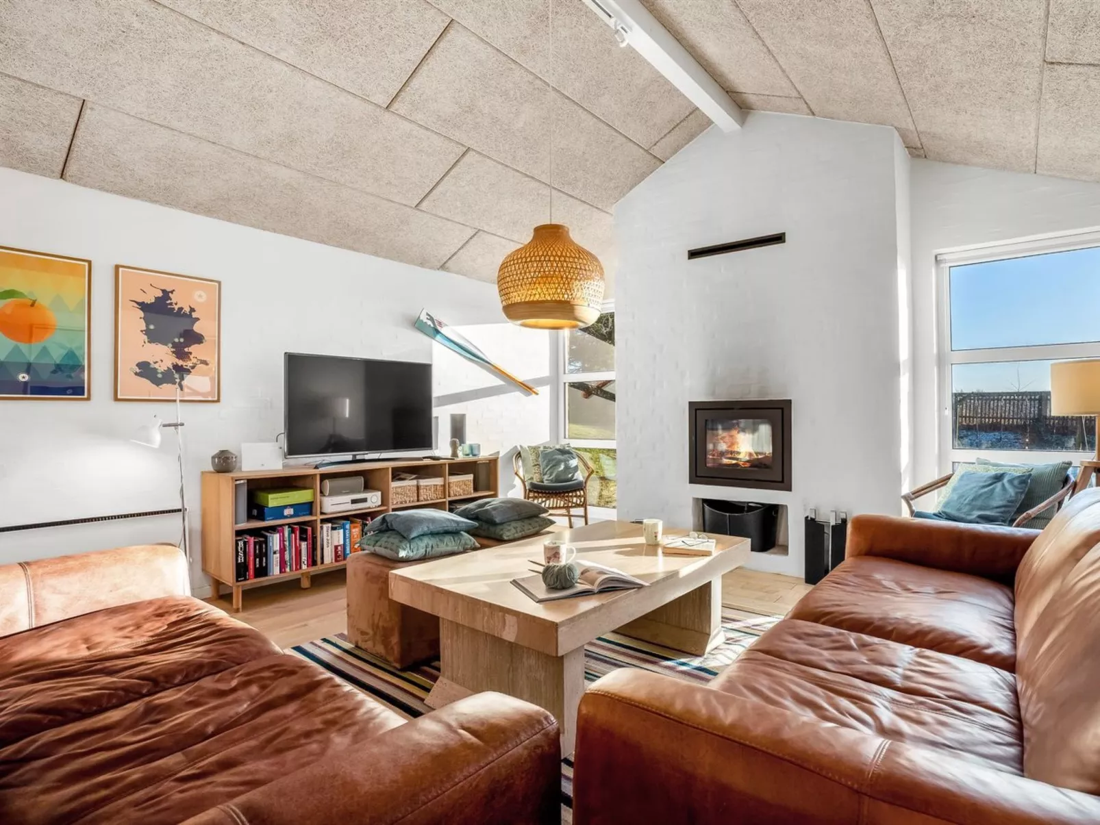 "Marjukka" - 10m from the sea-Inside