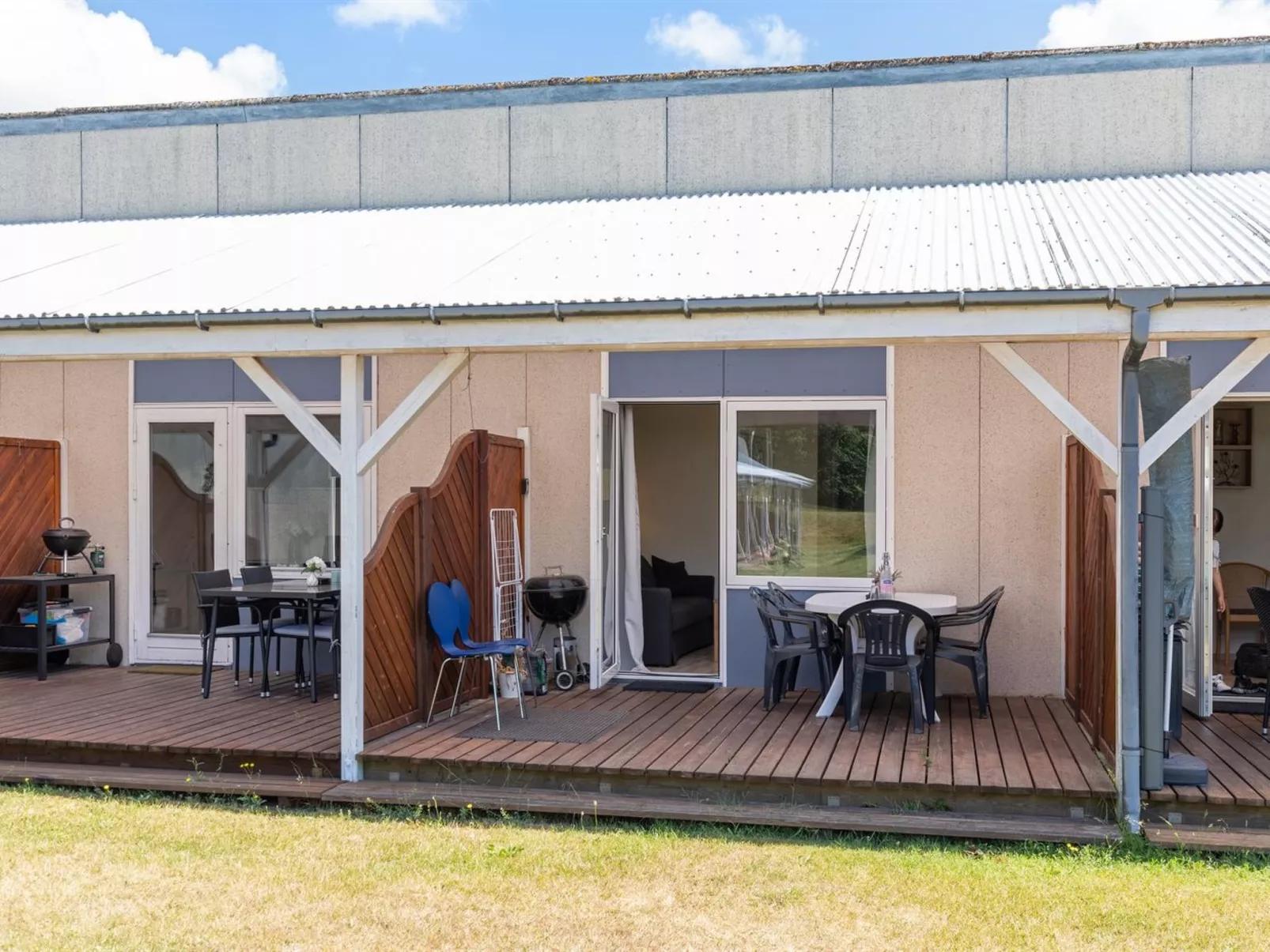 "Melita" - 300m from the sea-Outside