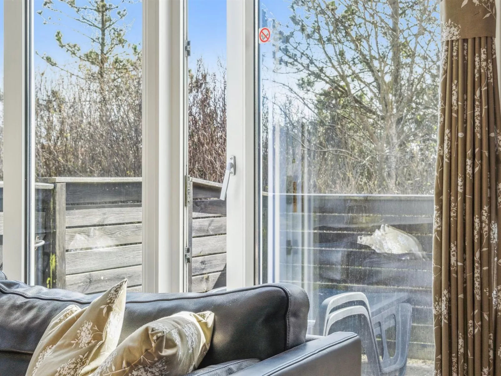 "Vappu" - 400m to the fjord-Dedans