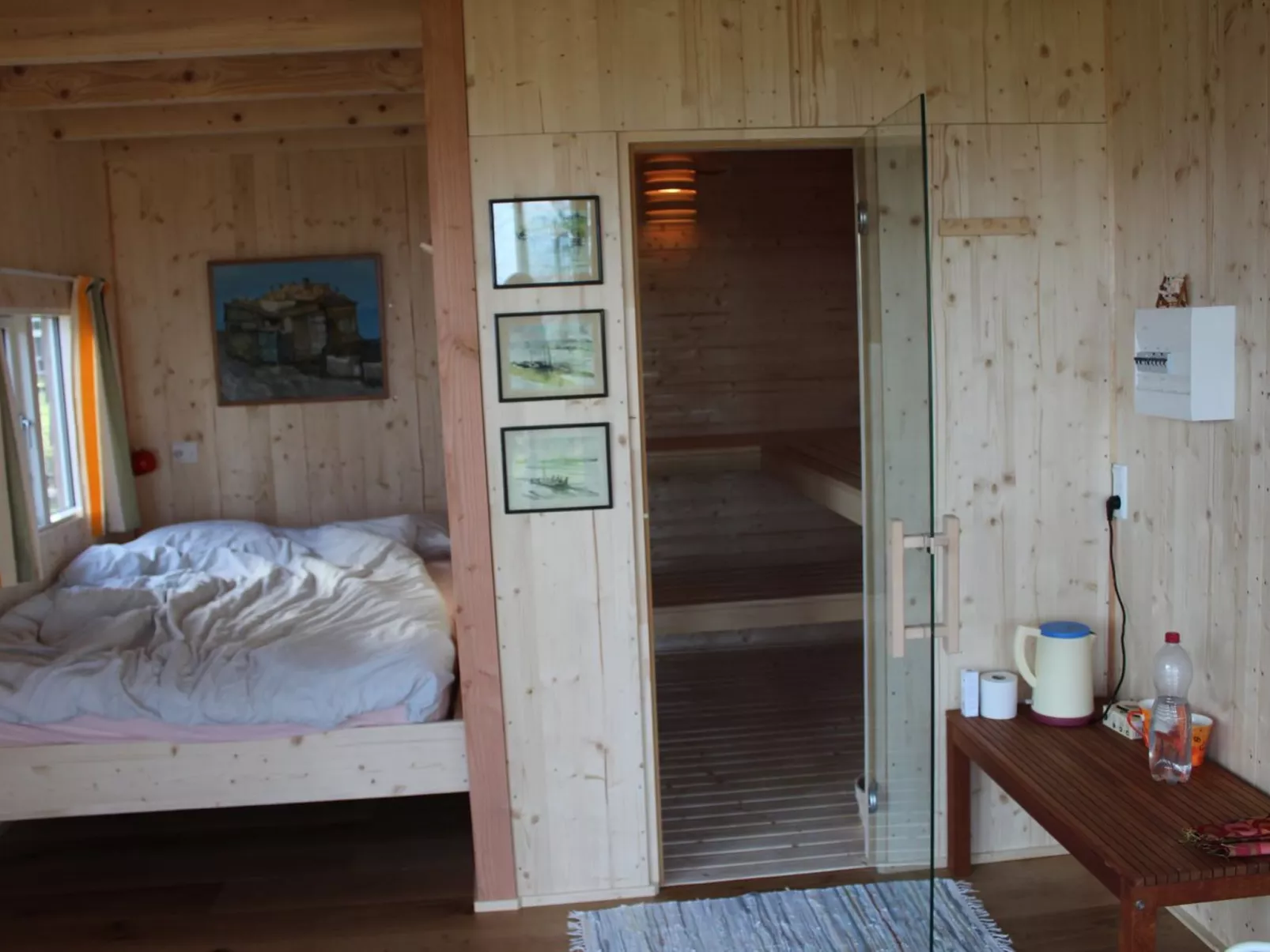 "Hoimar" - 400m from the sea-Drinnen