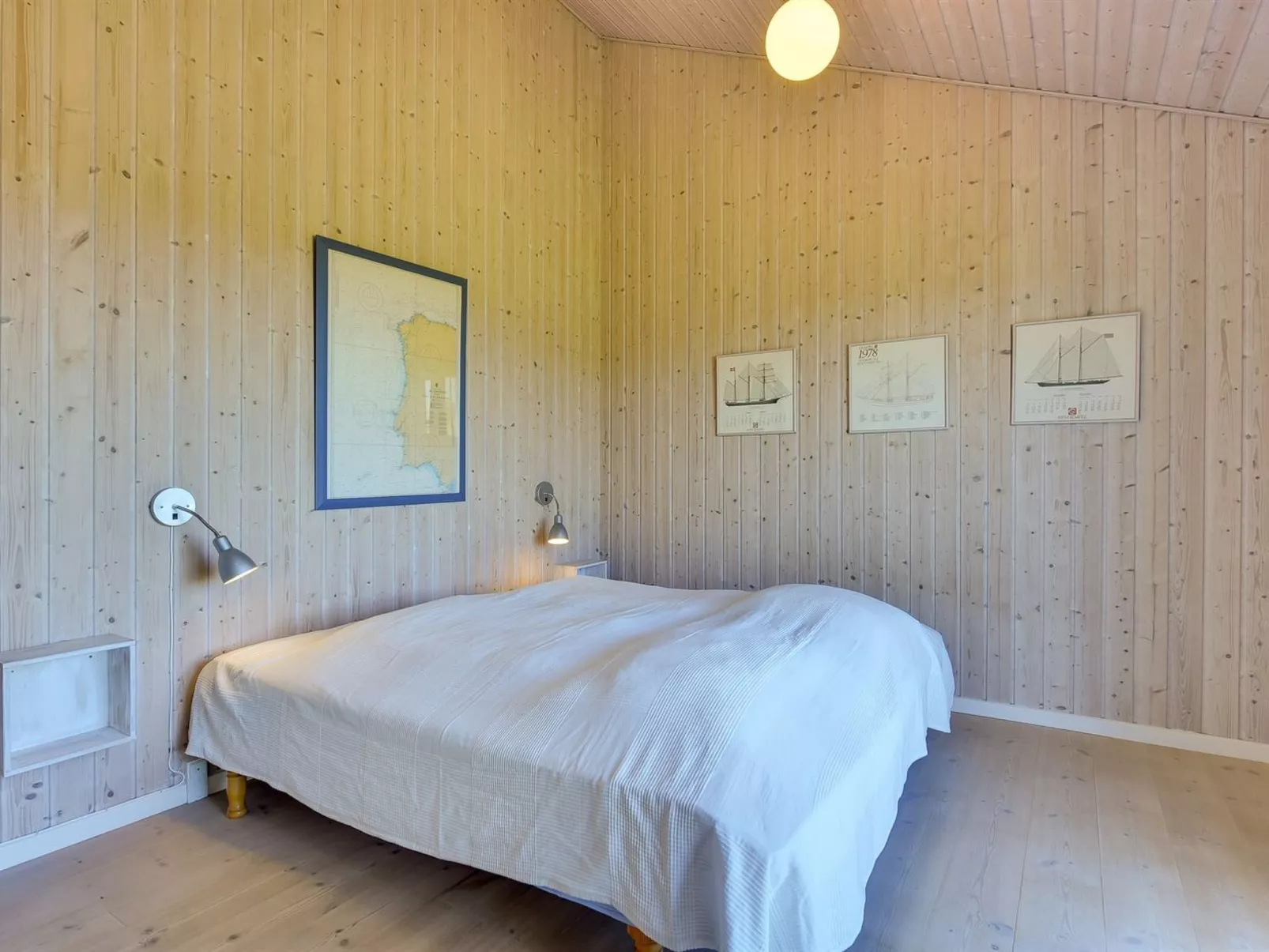 "Dorethea" - 300m from the sea-Inside