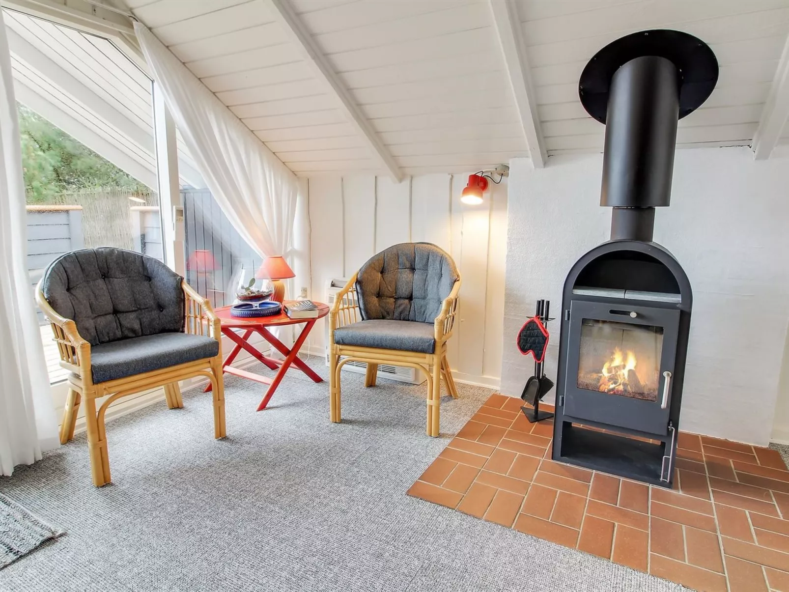 "Josie" - 200m from the sea-Drinnen