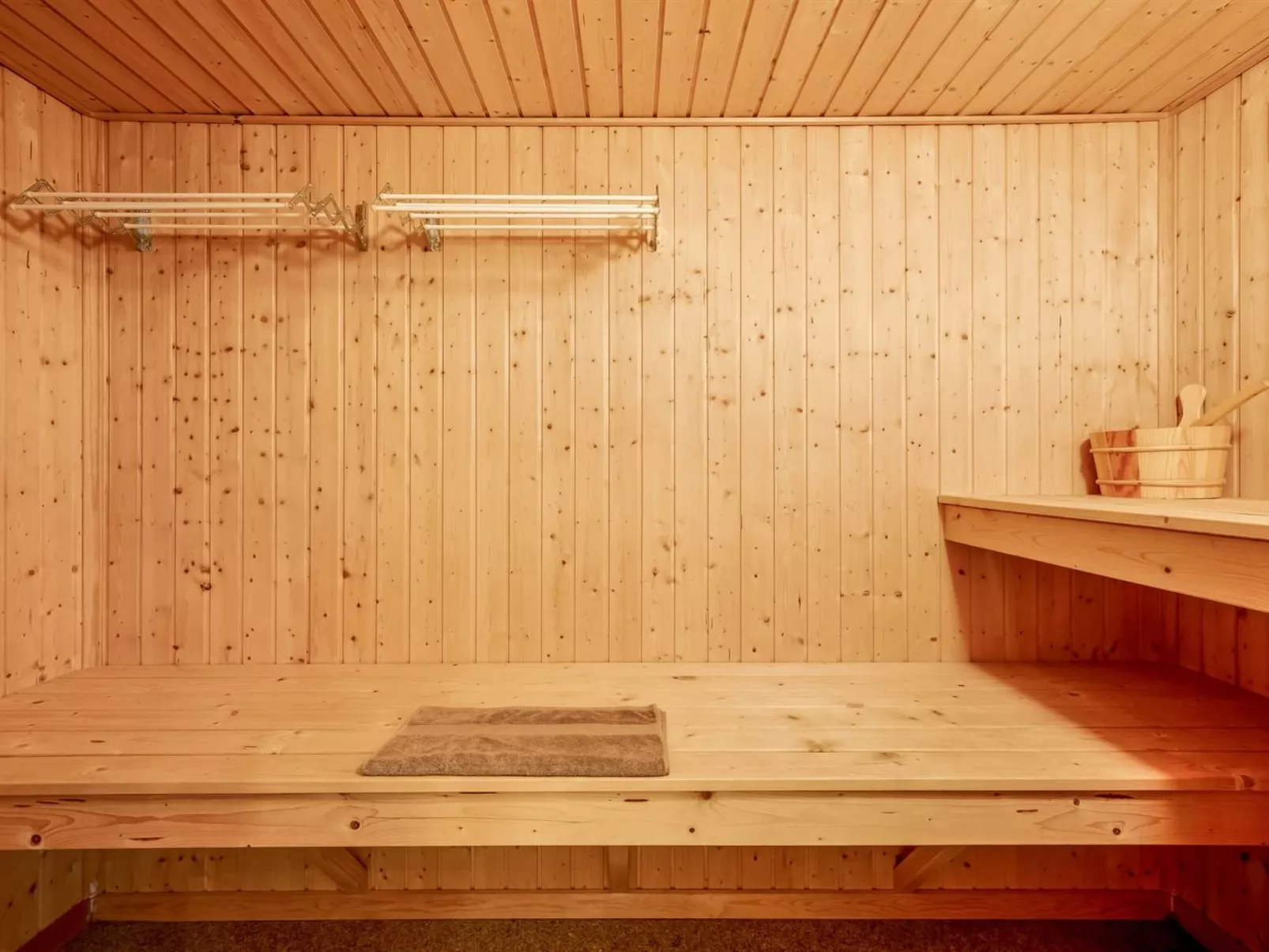 "Gurly" - 25km from the sea-Inside