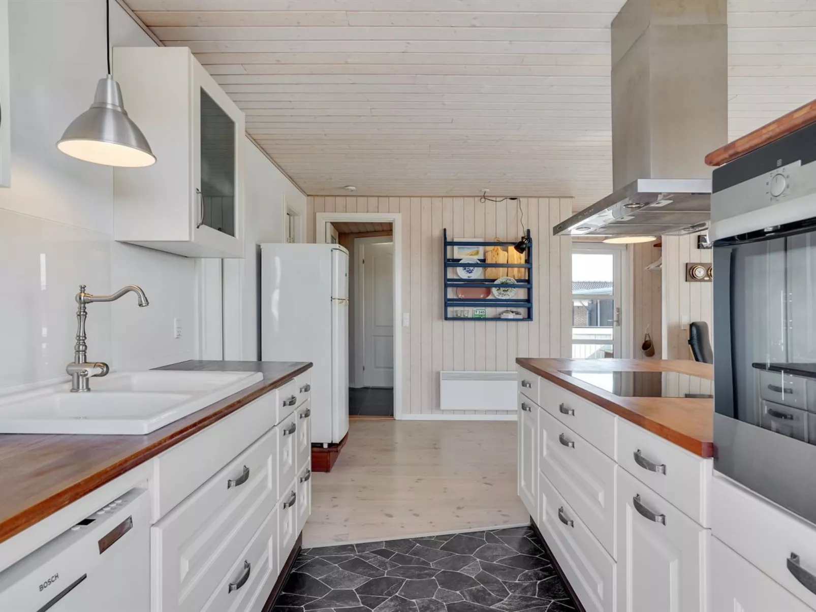 "Sotir" -  from the sea-Inside