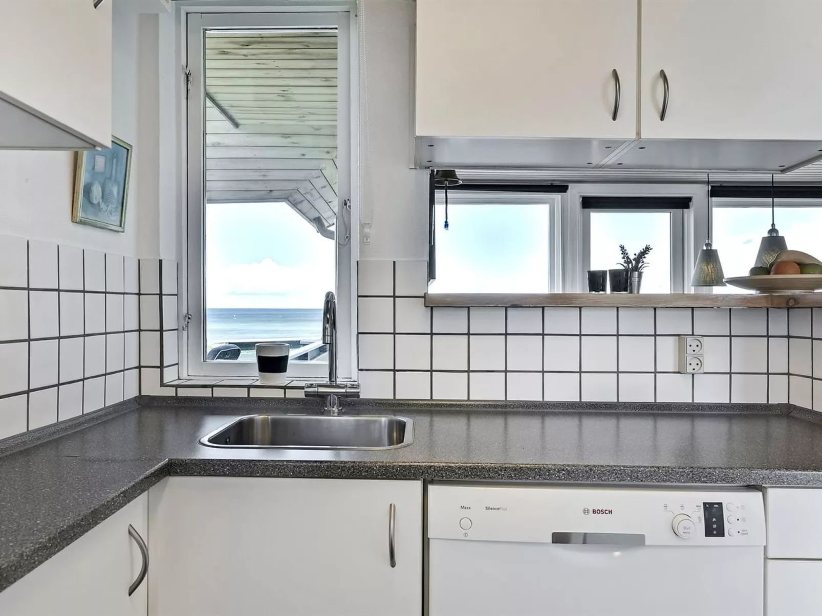 "Eldar" - 5m from the sea-Inside