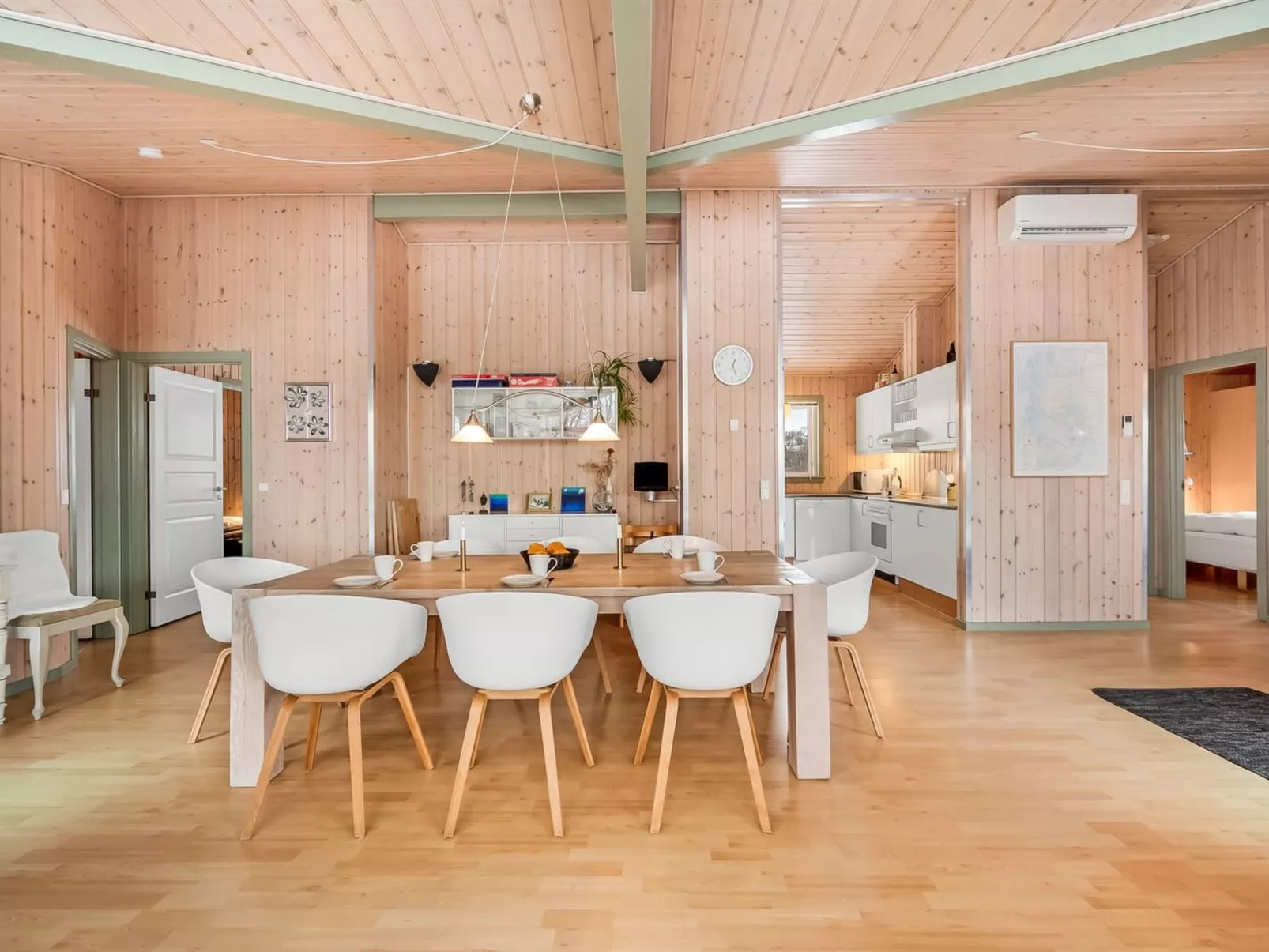 "Kai" - 500m to the fjord-Inside