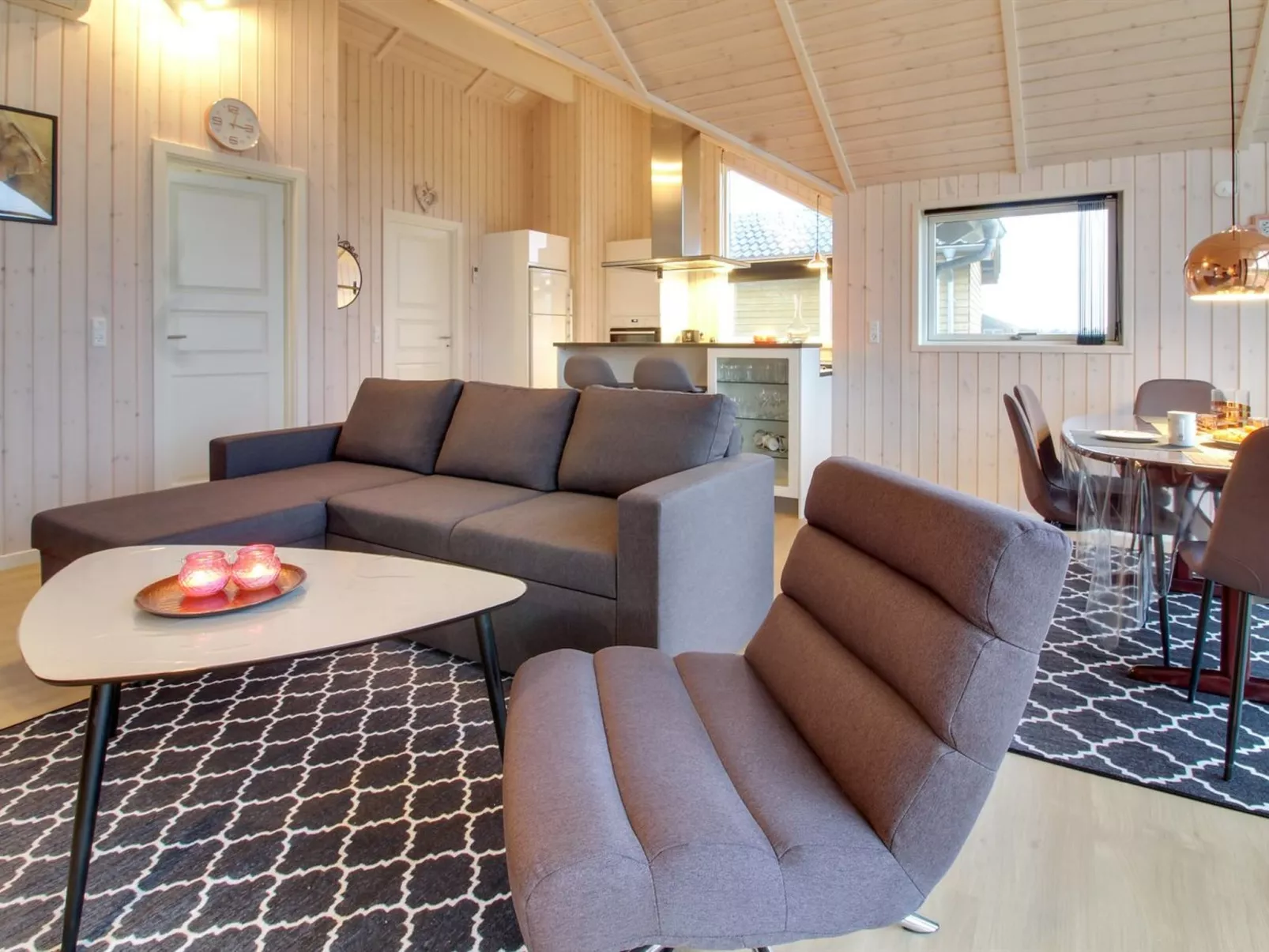 "Gertrude" - 1.1km to the fjord-Inside