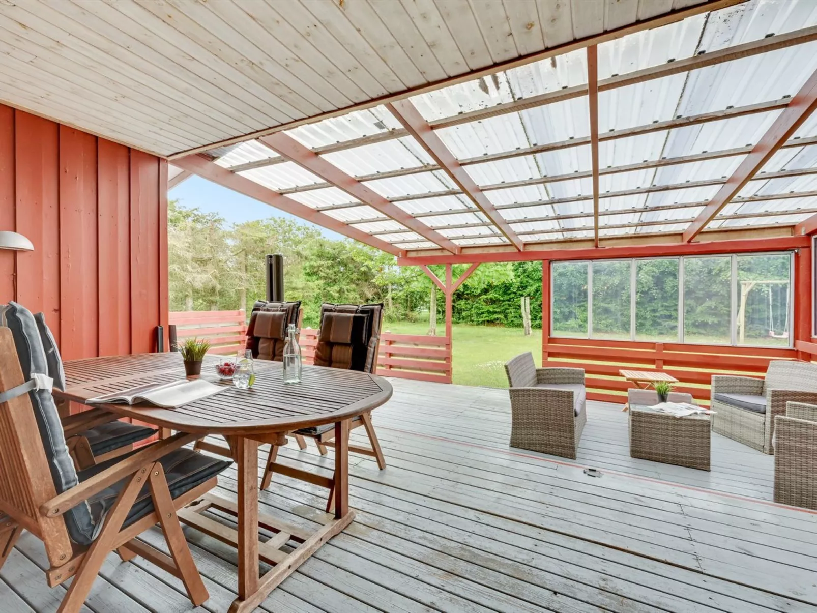 "Anline" - 900m to the fjord-Outside