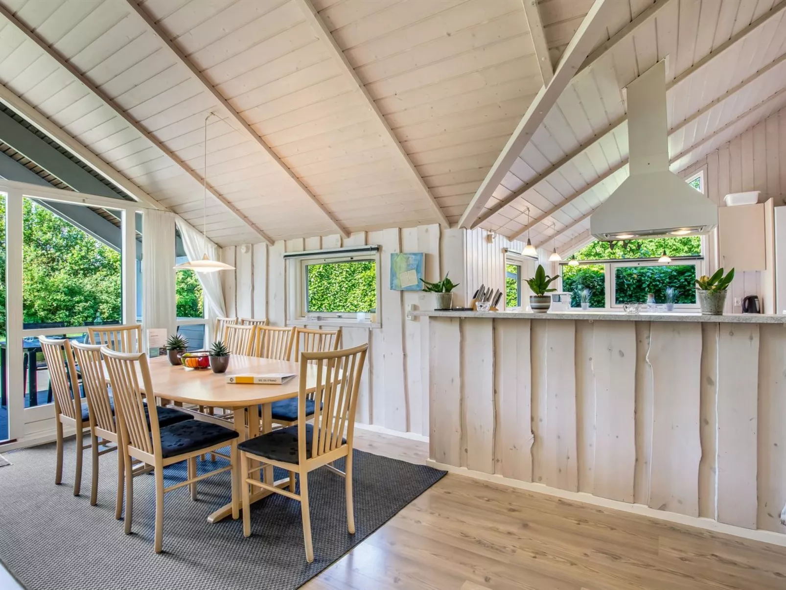 "Isving" - 1.1km to the fjord-Inside