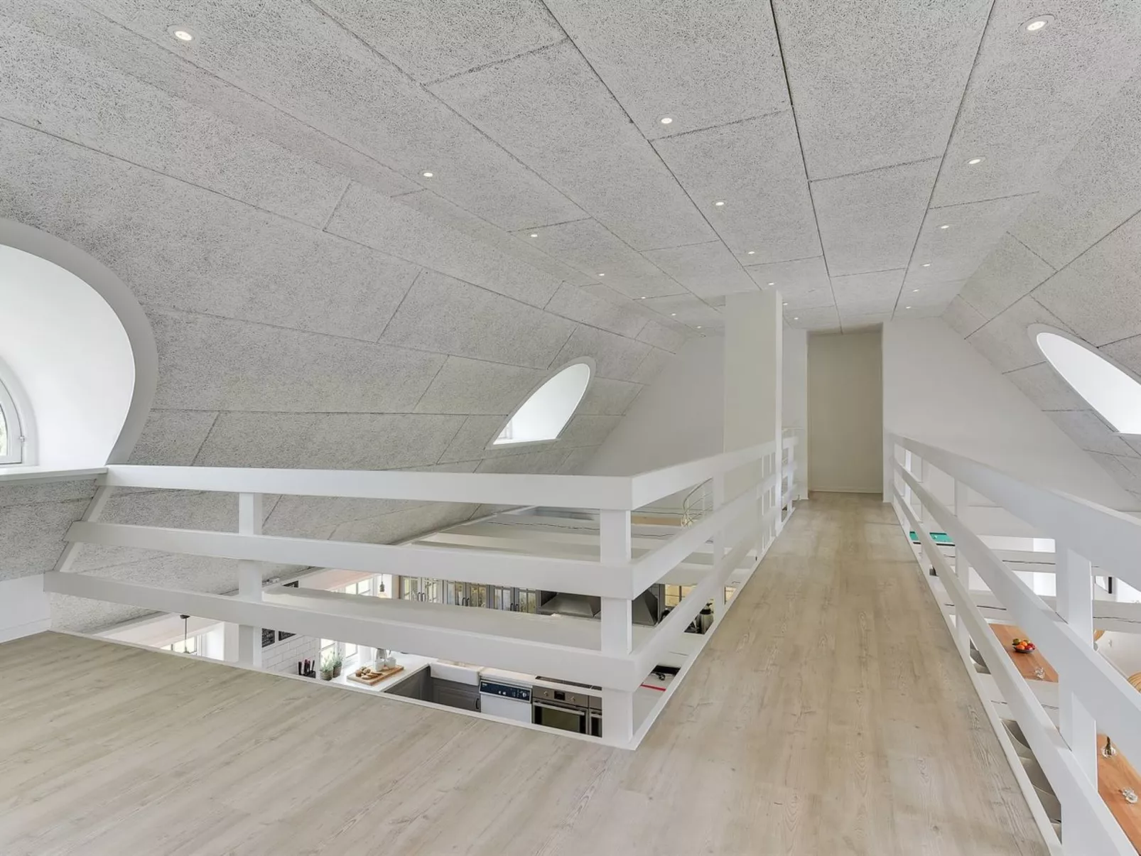 "Alitta" - 27km from the sea-Inside