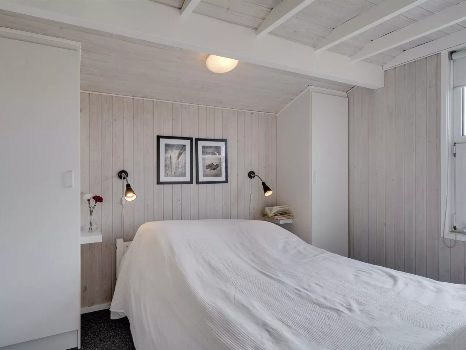 "Hroswitha" - 100m from the sea-Inside