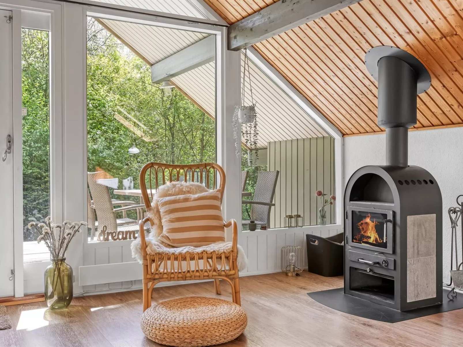 "Hilla" - 31km from the sea-Drinnen