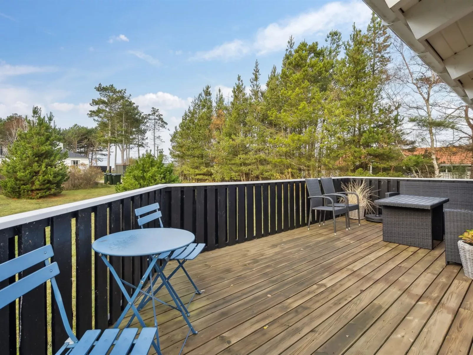 "Alvy" - 200m from the sea-Outside