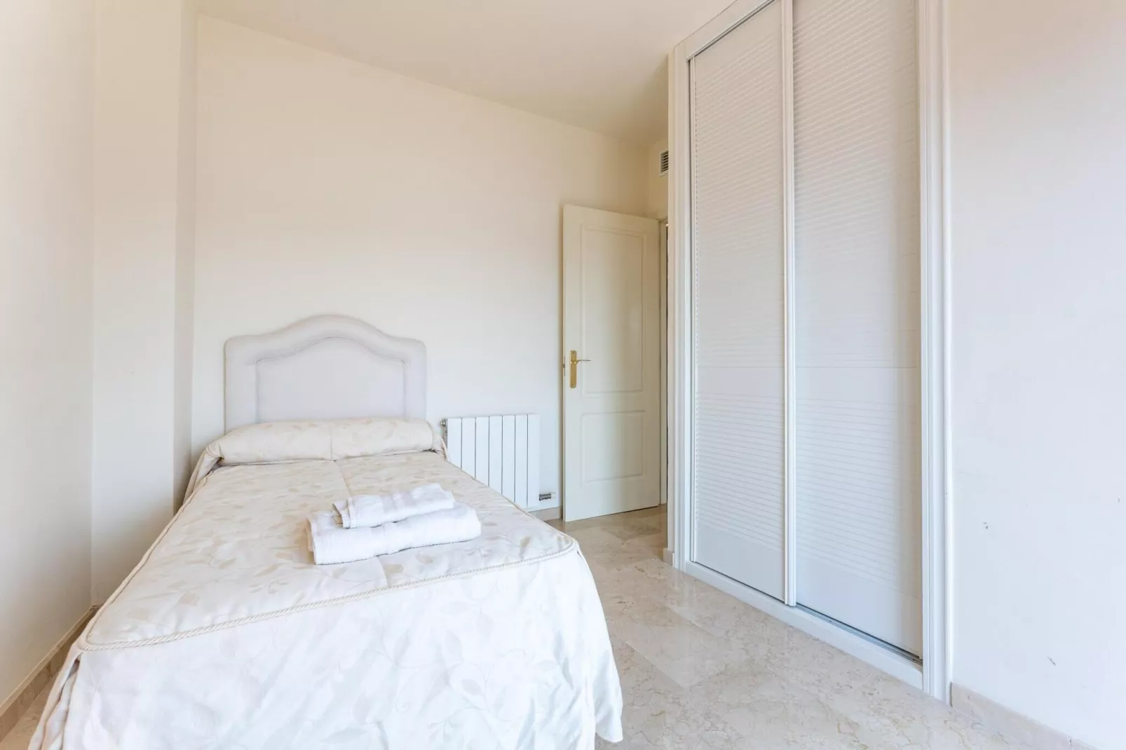 CT 237 GR - Carmenes Dream - Incredible Views-Chambre