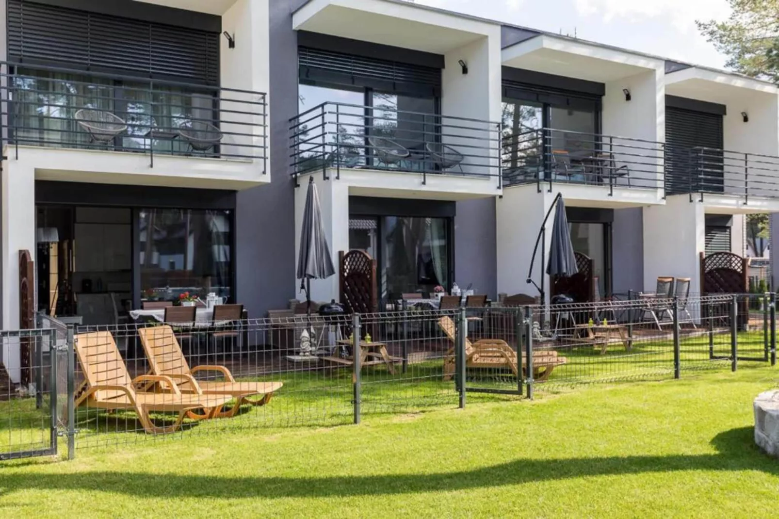 Domy szeregowe z dostępem do basenu Pobierowo-Exterior in summer