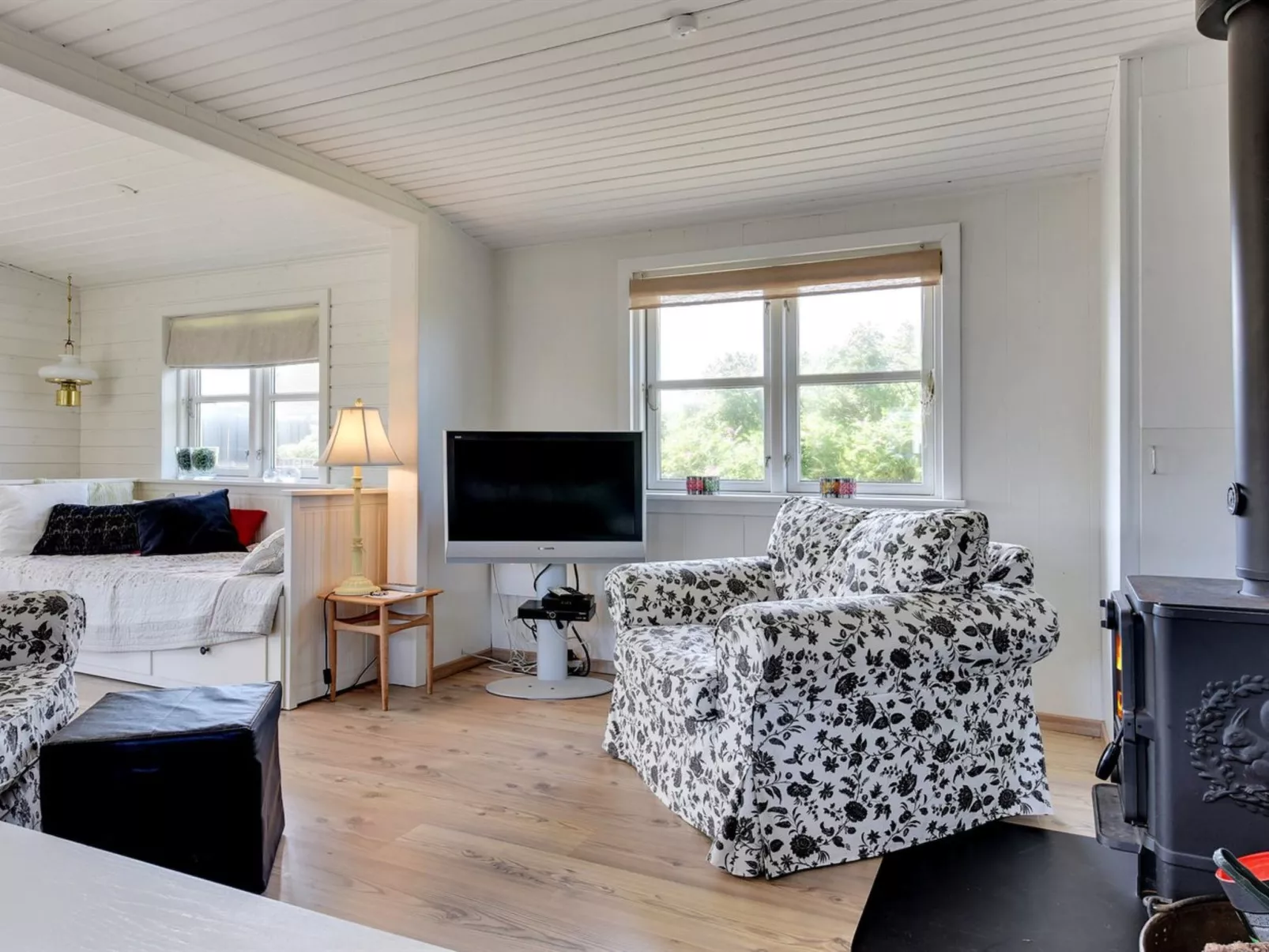 "Anik" - 100m from the sea-Inside