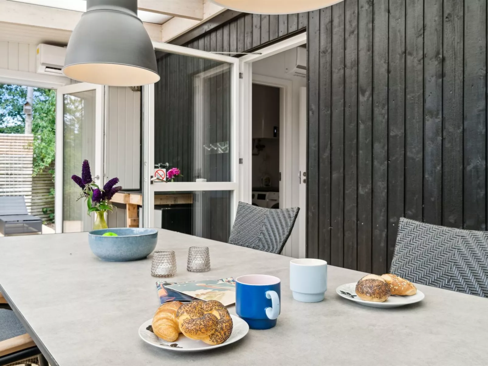 "Randulf" - 250m from the sea-Dedans