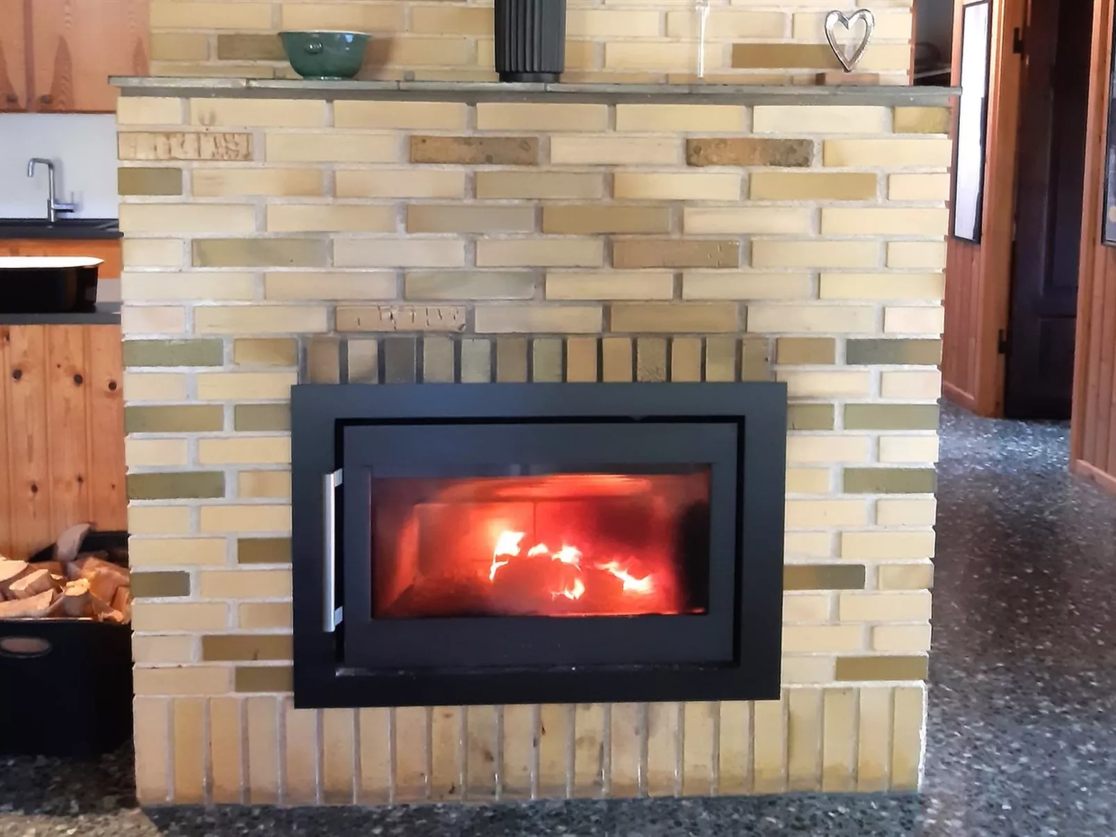 "Fulla" - 650m from the sea-Drinnen