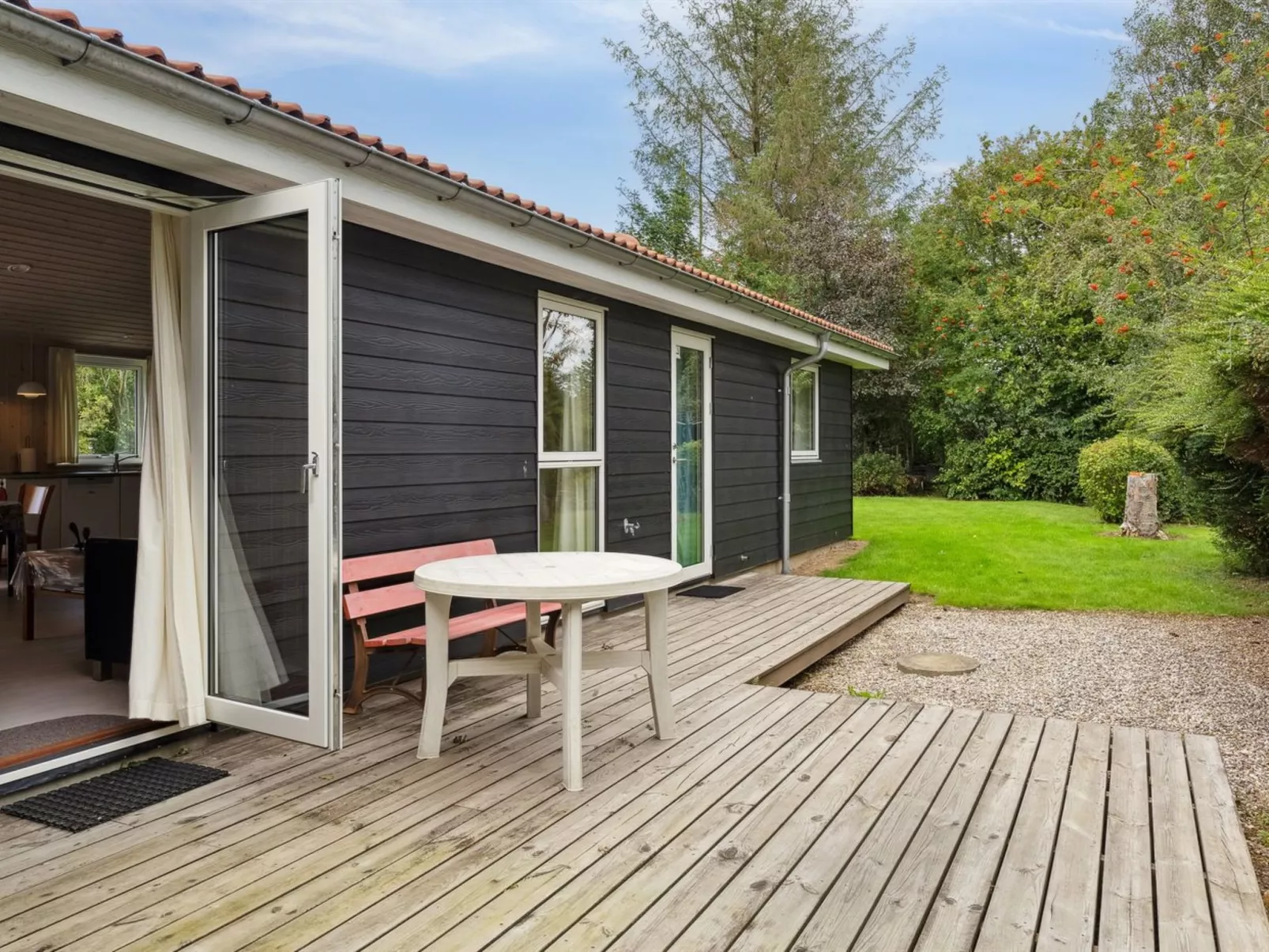 "Rikus" - 300m from the sea-Draußen