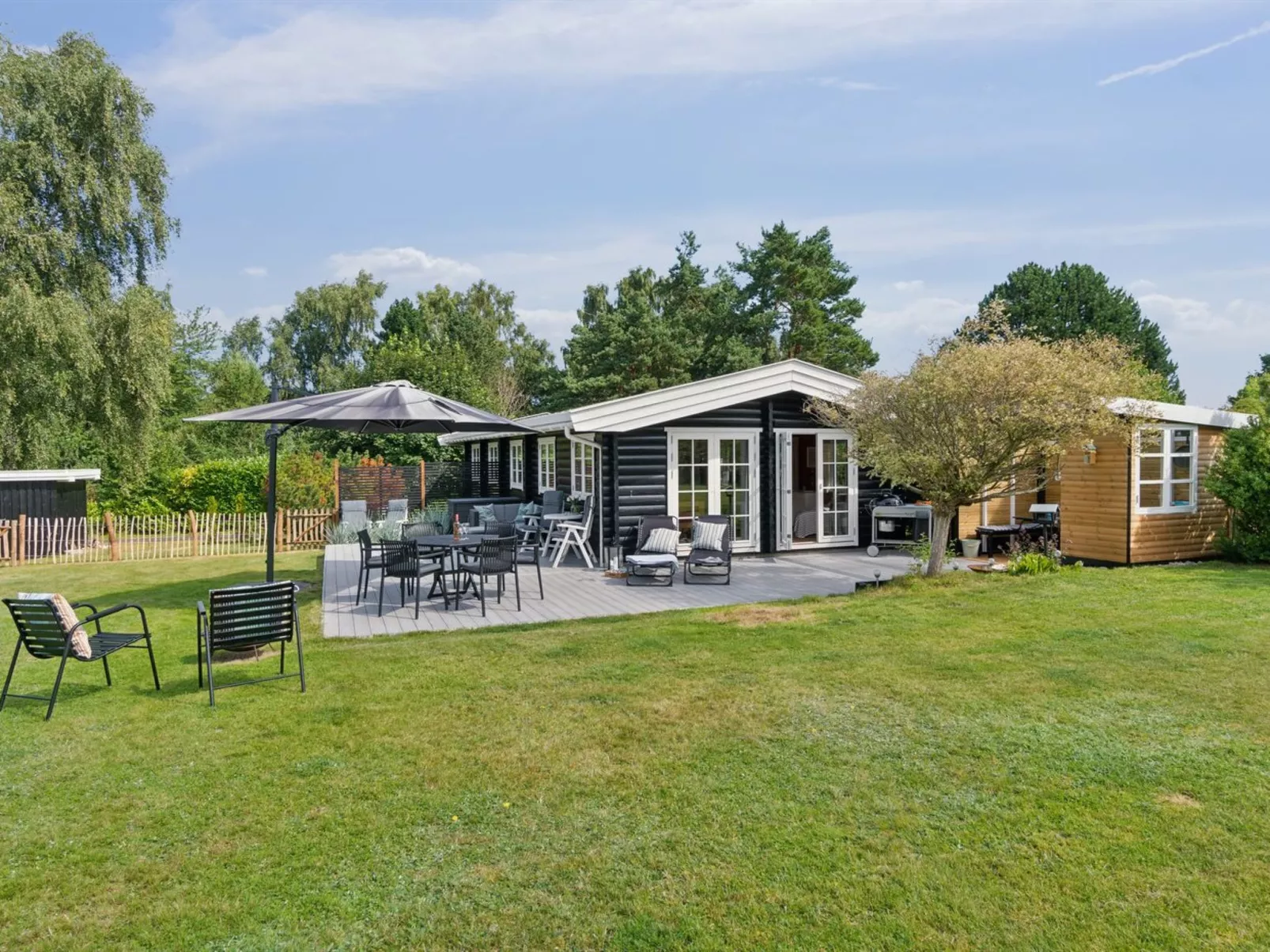 "Jeppe" - 500m from the sea-Draußen