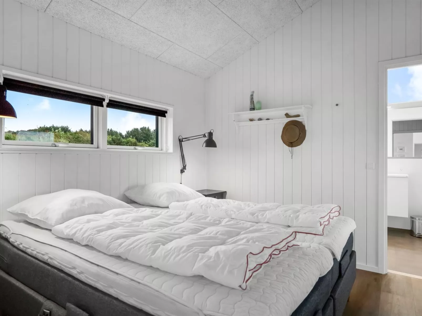 "Egil" - 1.5km from the sea-Drinnen