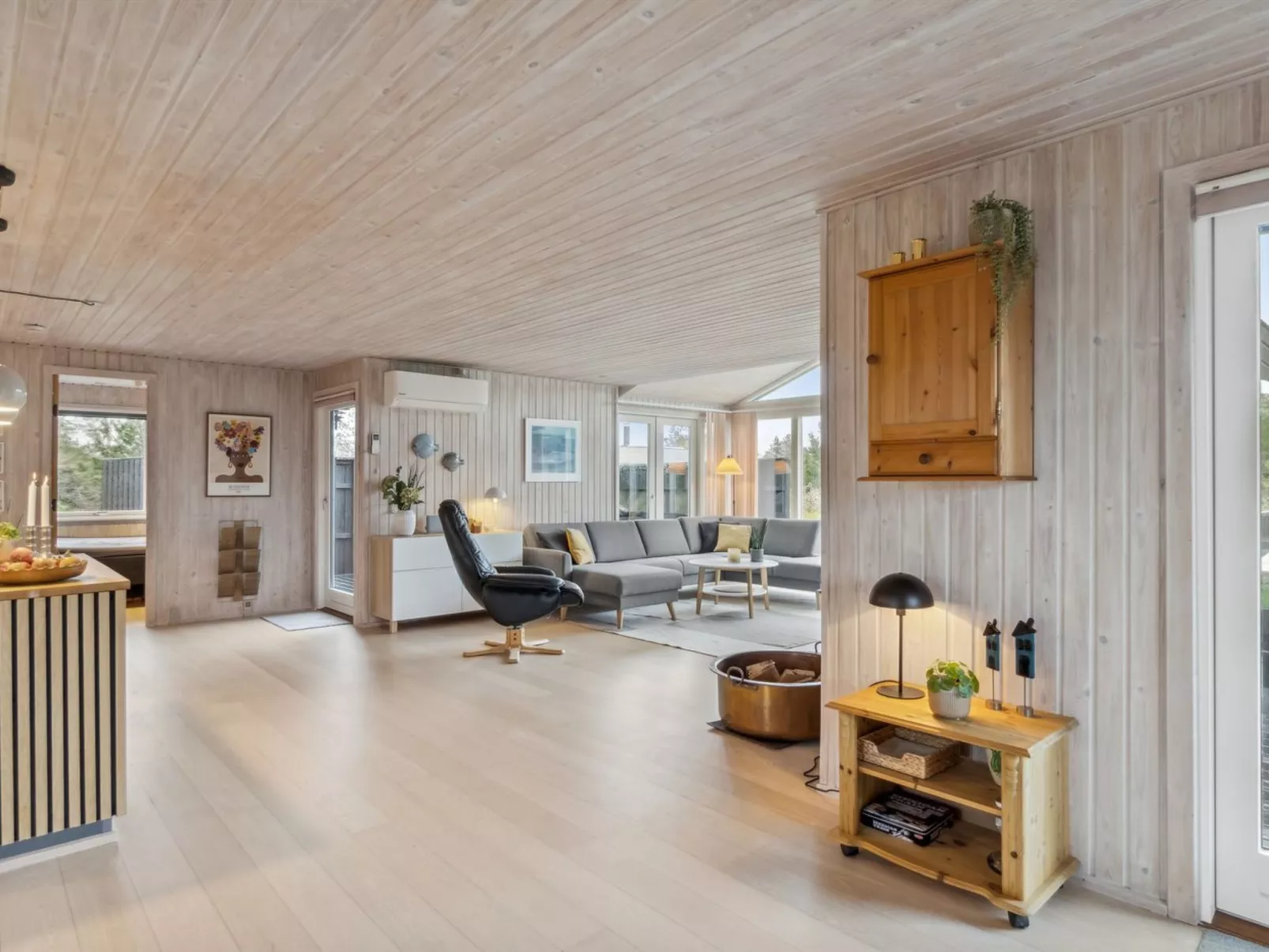 "Anbritt" - 1km from the sea-Drinnen