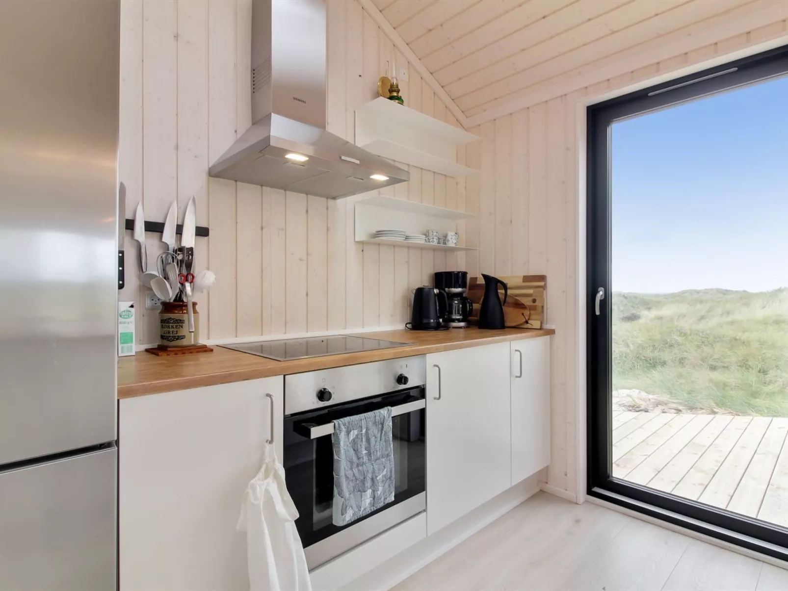 "Auno" - 140m from the sea-Drinnen