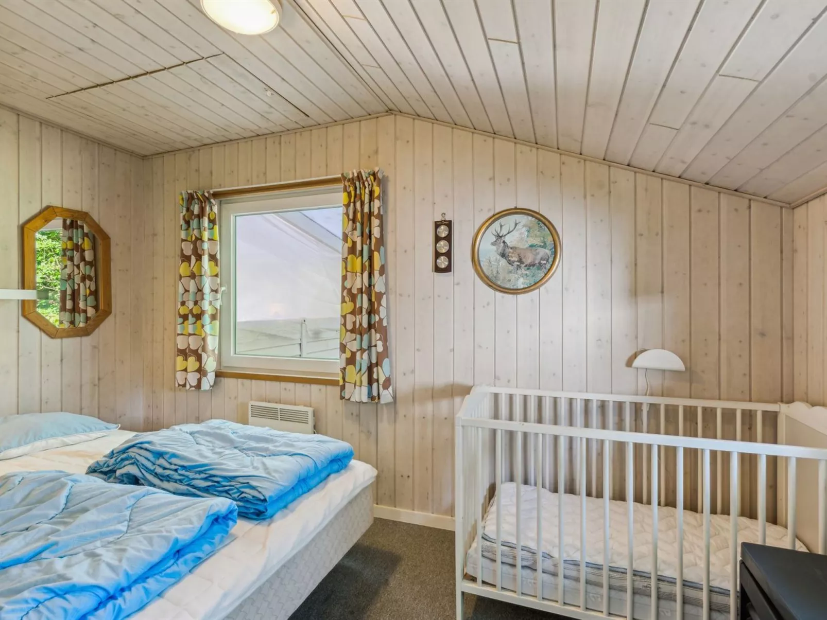 "Viljo" - 30km from the sea-Inside