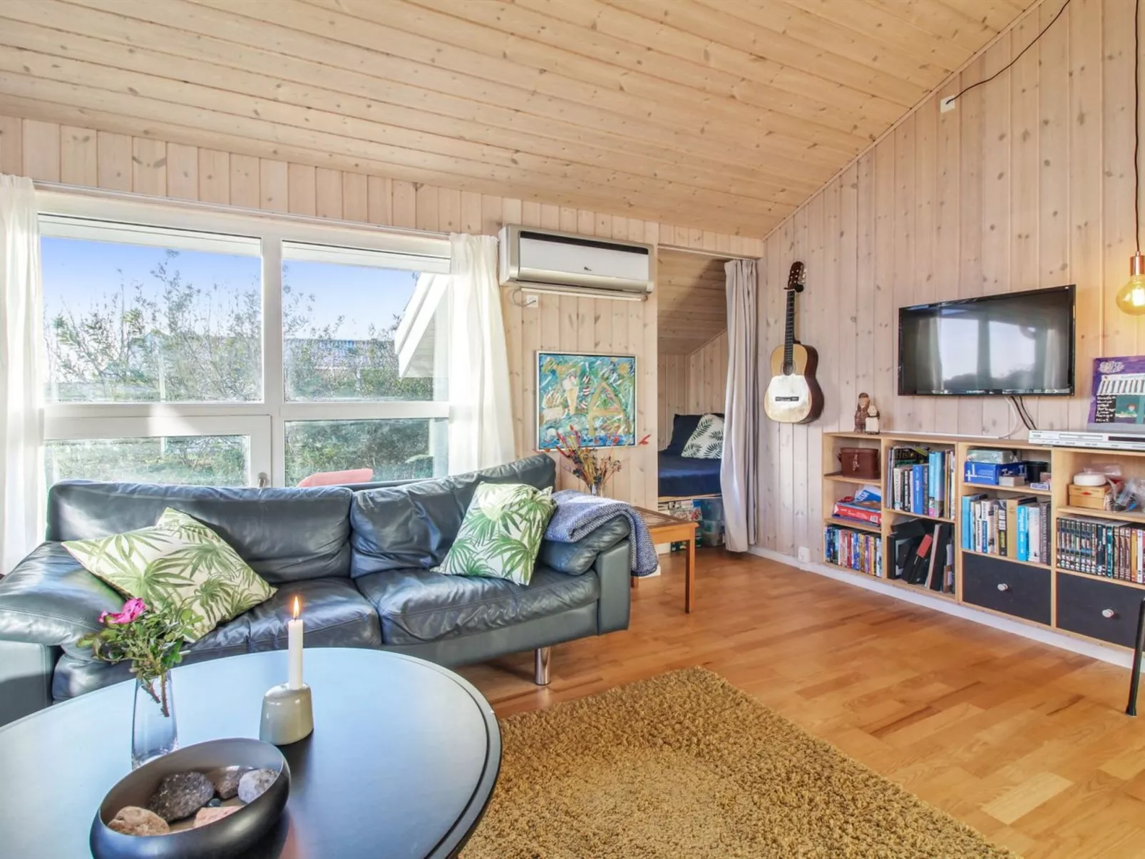 "Freda" - 400m from the sea-Inside