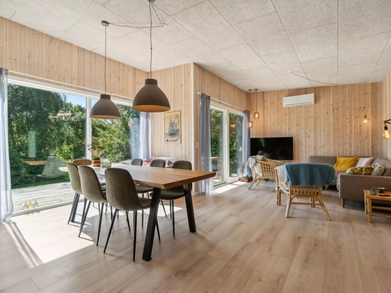 "Filip" - 1.2km from the sea-Inside