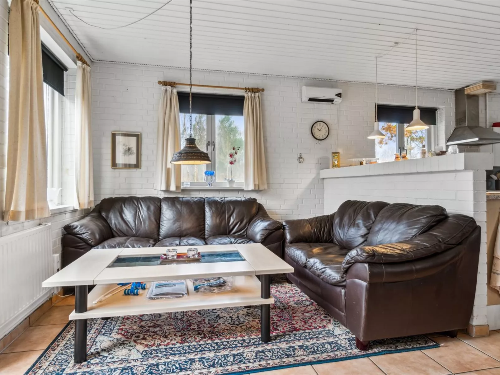 "Patrik" - 200m to the fjord-Inside