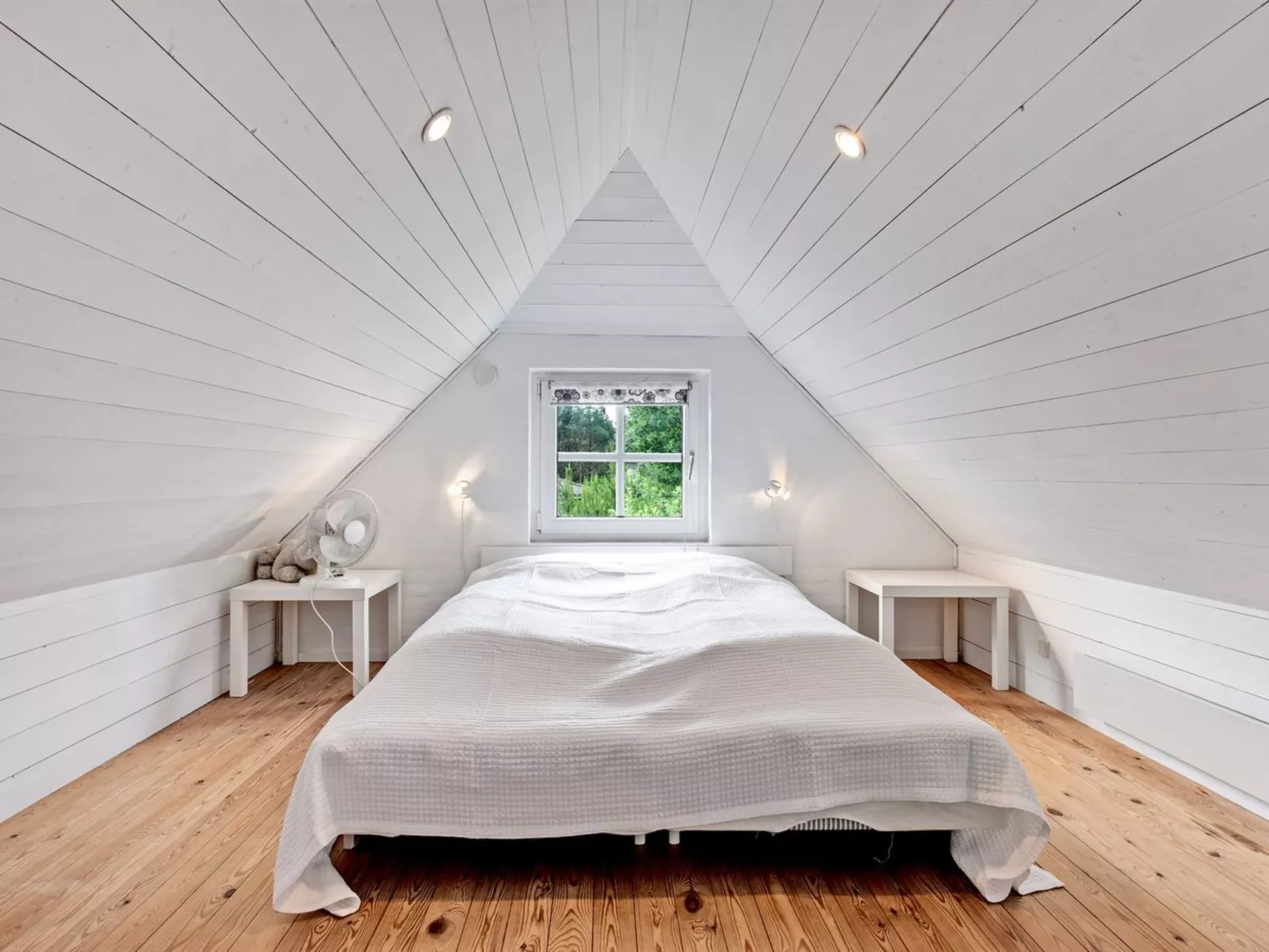 "Hunno" - 3km from the sea-Inside