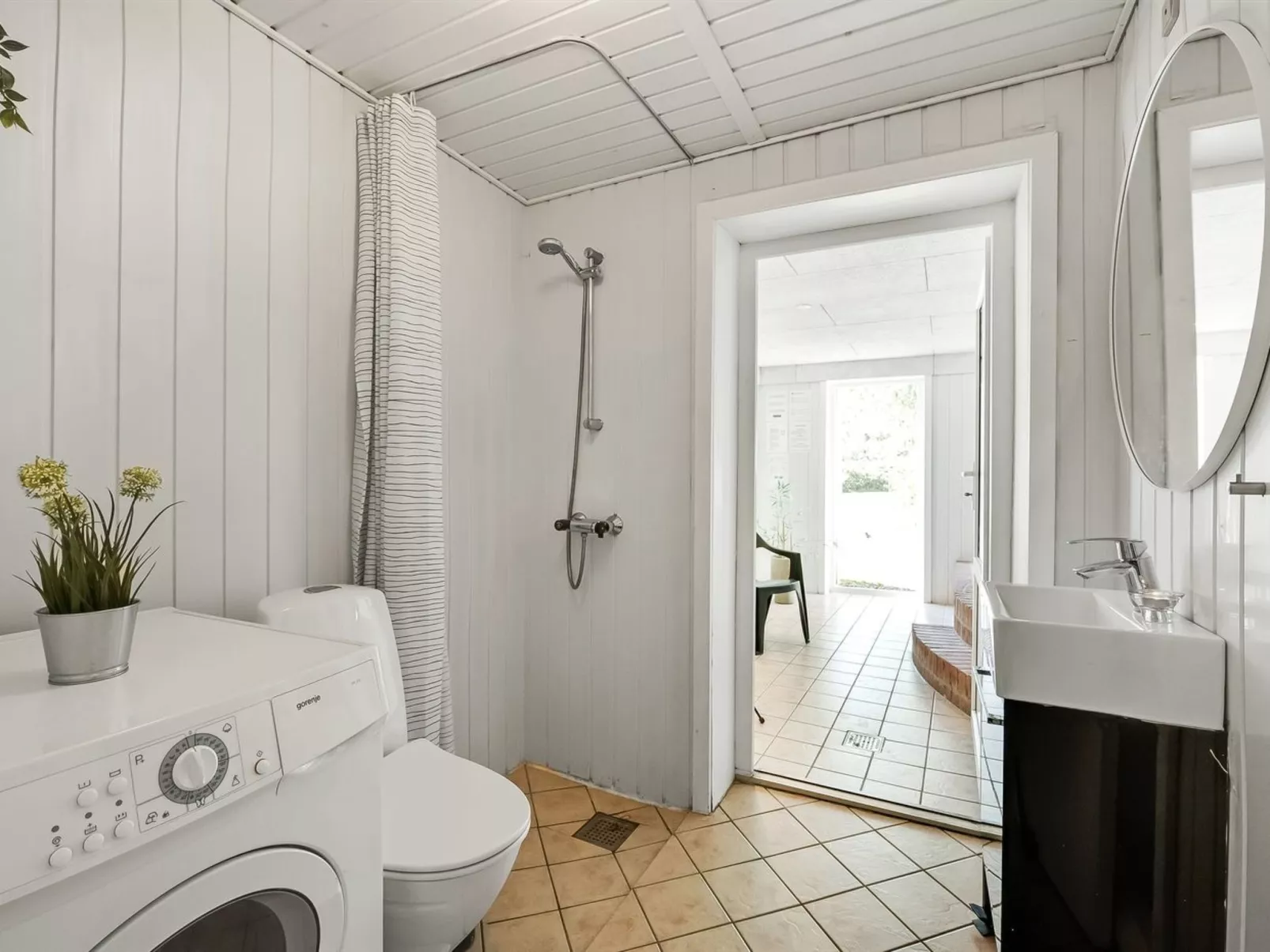 "Jerrit" - 1.4km from the sea-Drinnen