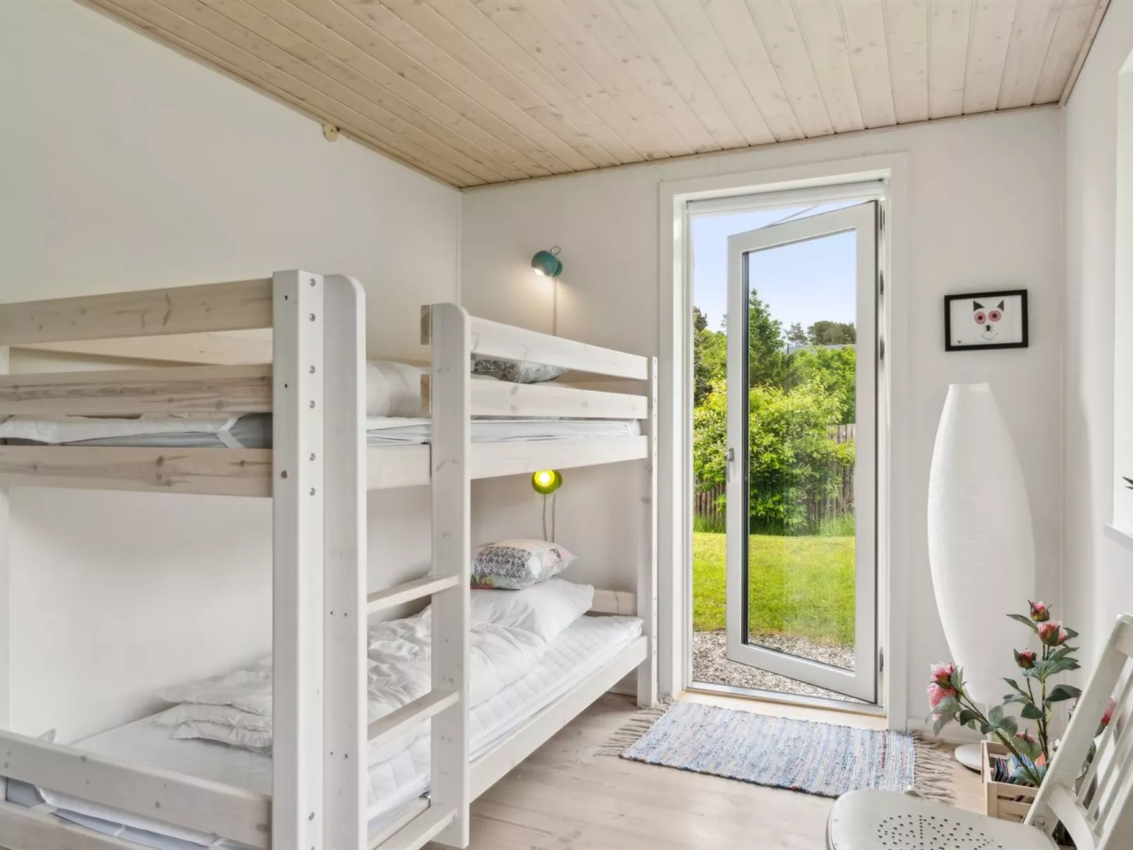 "Lenaya" - 1km from the sea-Inside