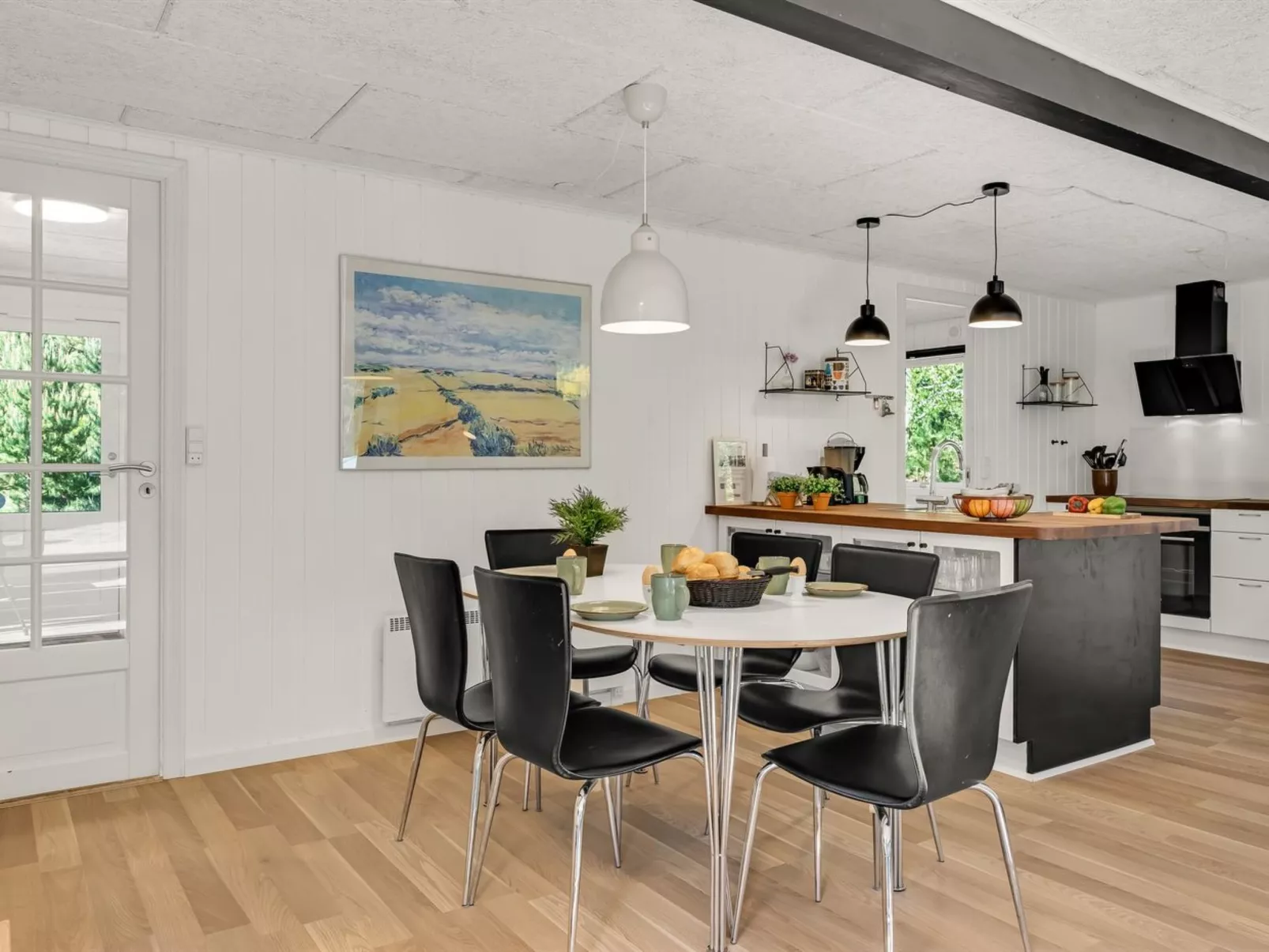 "Eli" - 1.5km to the fjord-Inside