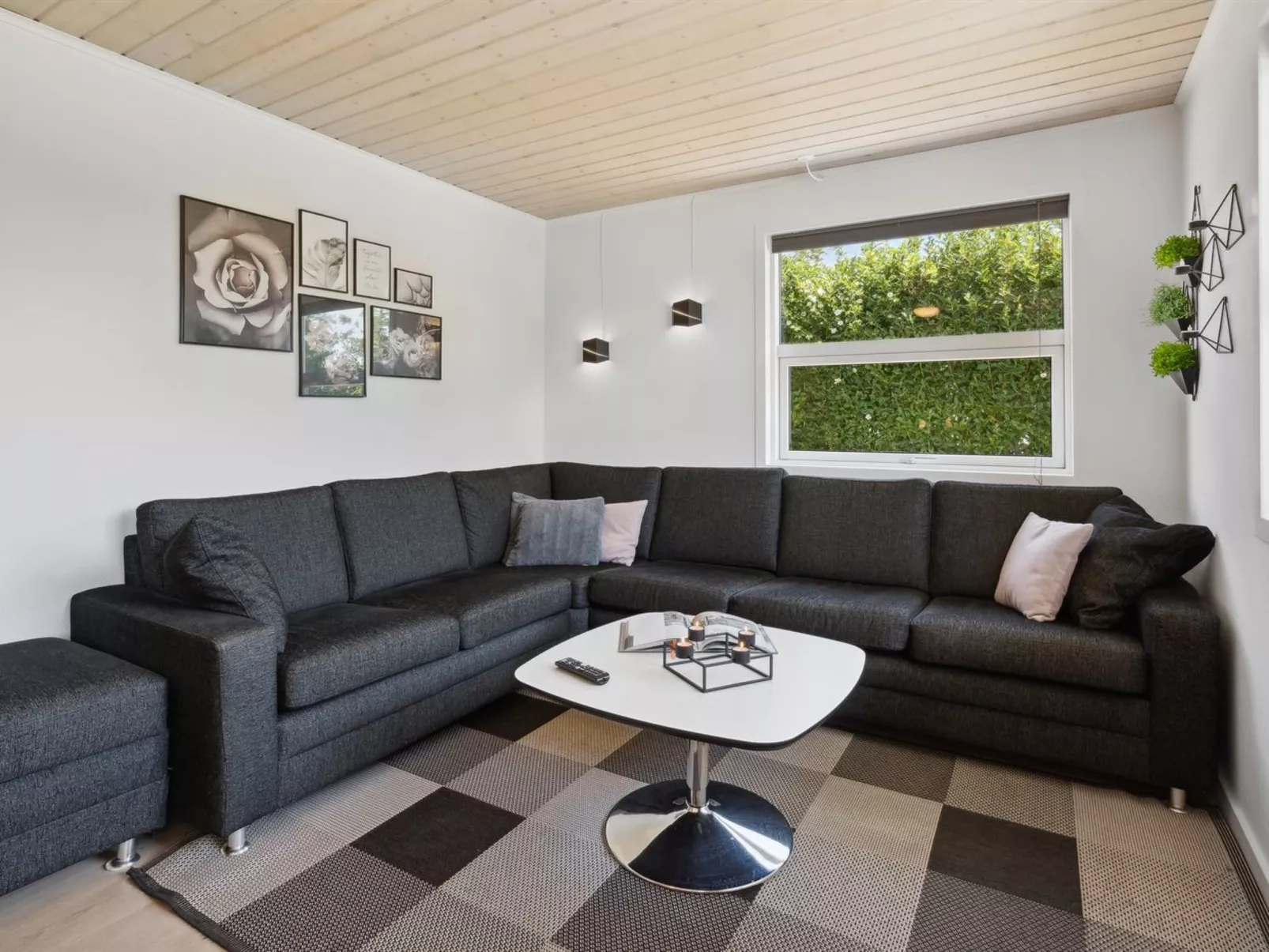 "Anella" - 200m from the sea-Drinnen