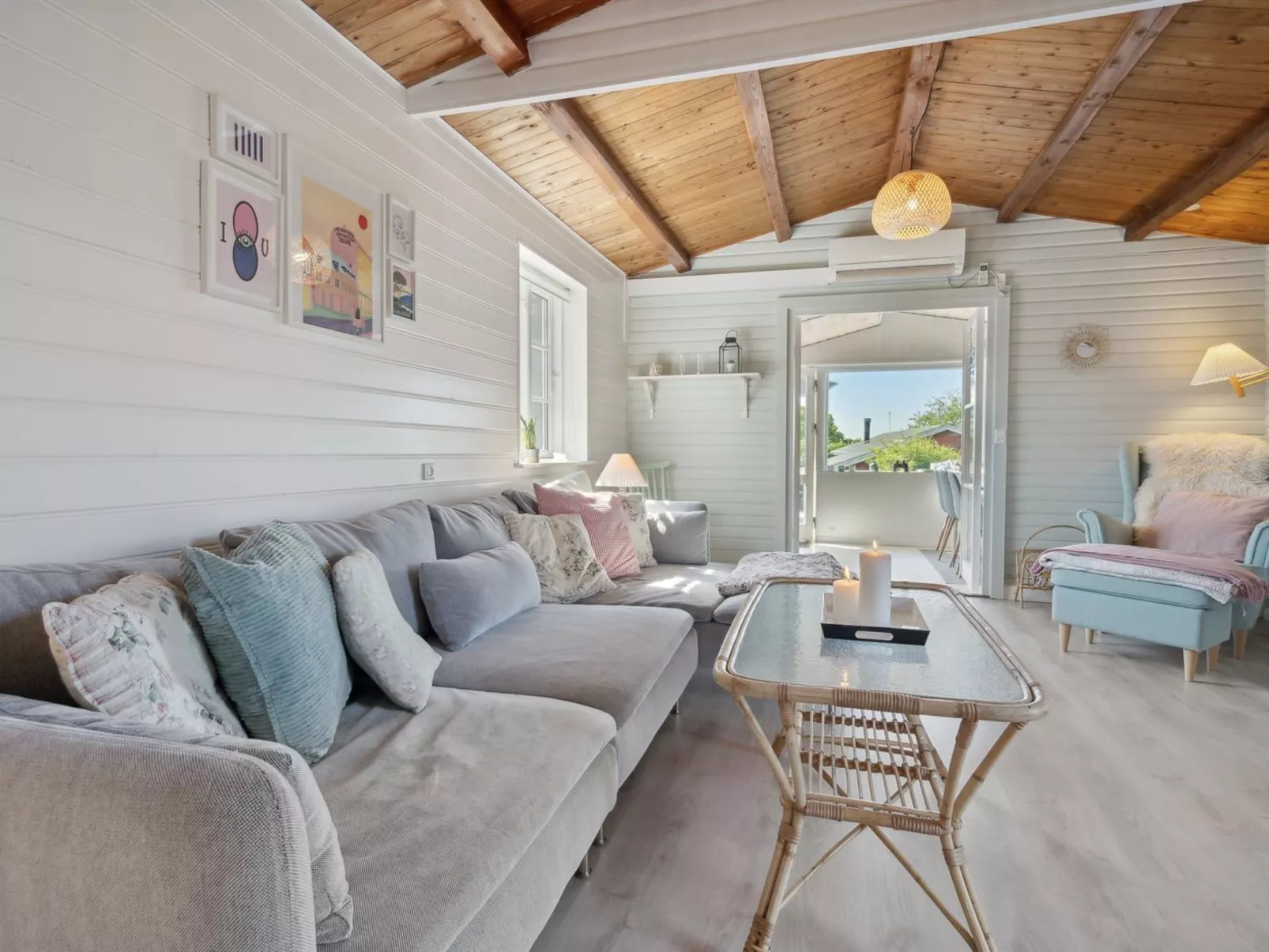 "Thrugils" - 200m from the sea-Inside